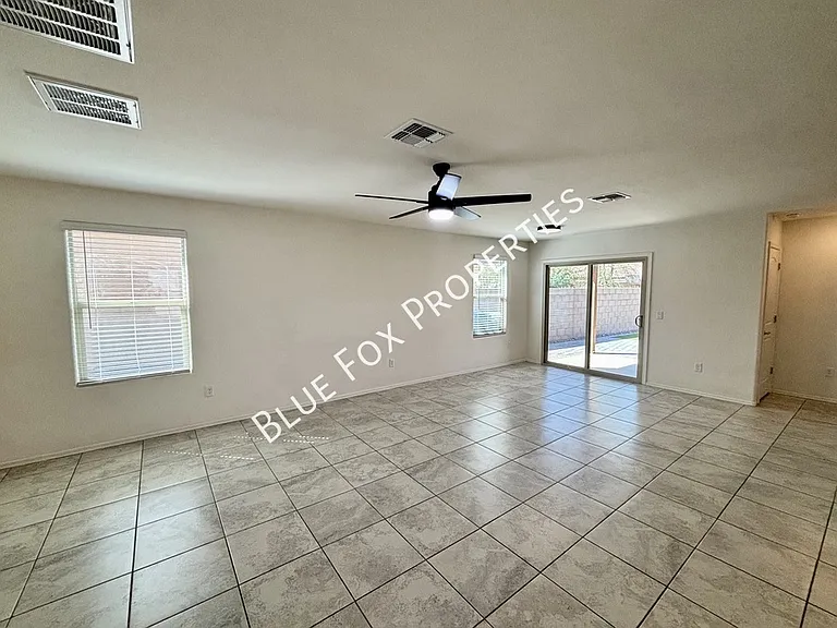 8823 E Stone Meadow Cir — Photo 7