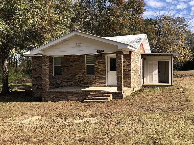 897 Orange Hill Rd — Photo 6
