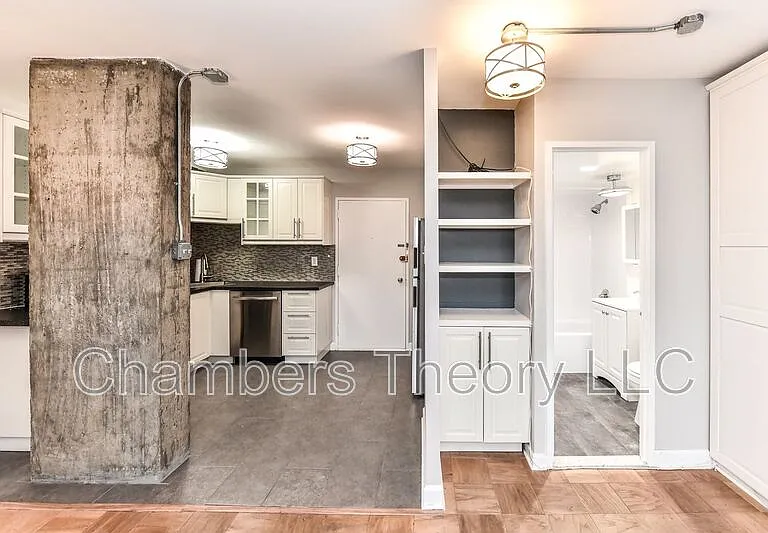 1250 4th St SW #W303 — Photo 10
