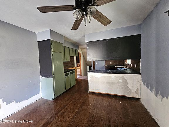 4th image of 7252 Bardstown Rd