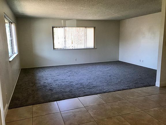 2nd image of 2516 Beachwood Dr