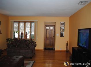 2082 Algonquin Dr, Scotch Plains, NJ 07076