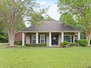11231 Suncrest Ct, Baton Rouge, LA 70818
