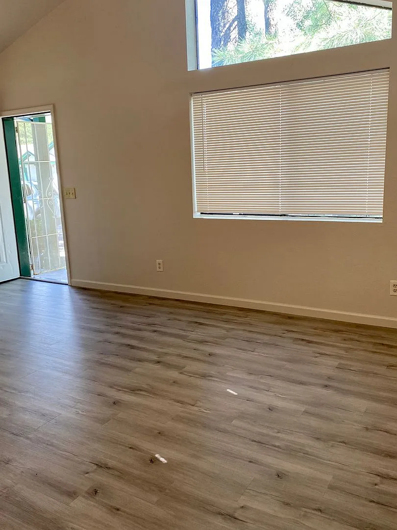 3649 Canyon Loop — Photo 3