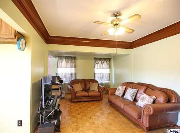 5th image of 4206 York Blvd