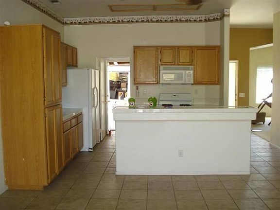 3rd image of 27676 Eagles Crest Dr
