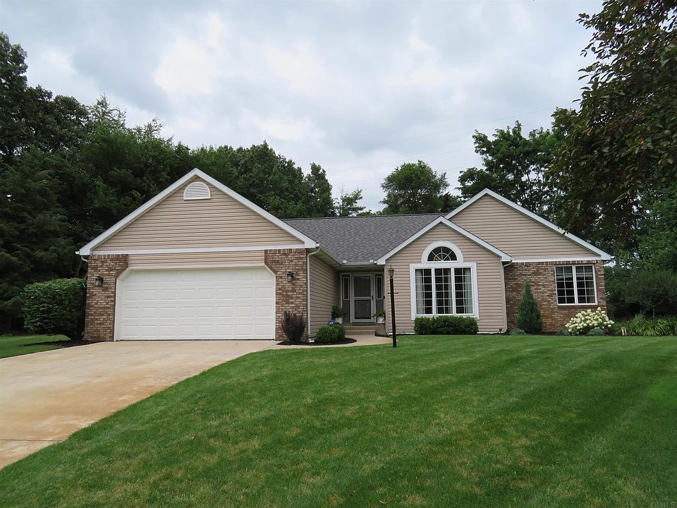 1st image of 22967 Alderwood Ct