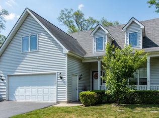 18624 W Old Plank Rd, Grayslake, IL 60030