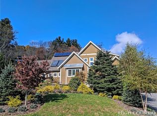 262 Honeysuckle Ln, Boone, NC 28607