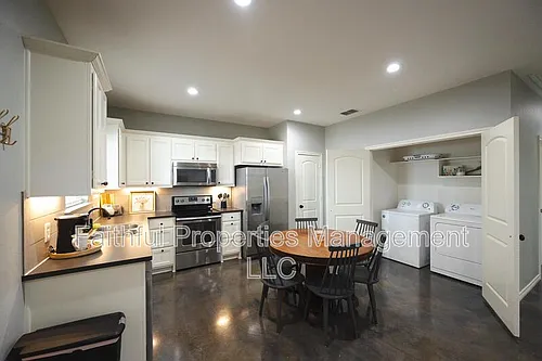 14235 County Road 452 Photo 1