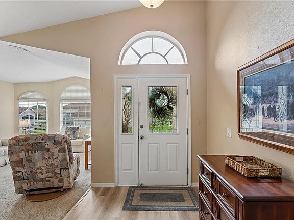 3rd image of 363 Quane Ave