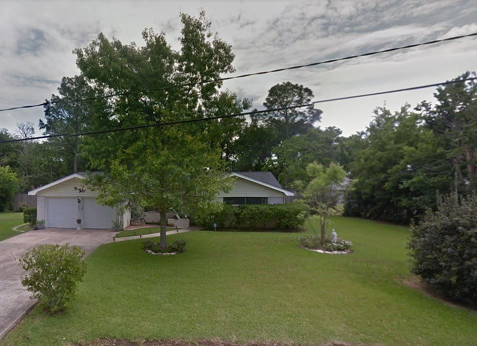 1st image of 3219 Regal Oaks Dr