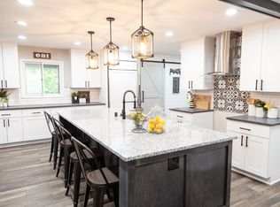 4612 Limerick Ln, Racine, WI 53405