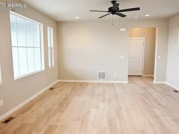 5827 Summer Dream Dr, Colorado Springs, CO 80923