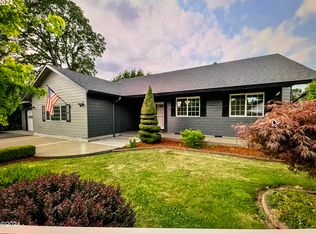 825 SW Hilary St, McMinnville, OR 97128