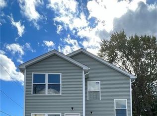 272 Sayles St, Providence, RI 02905