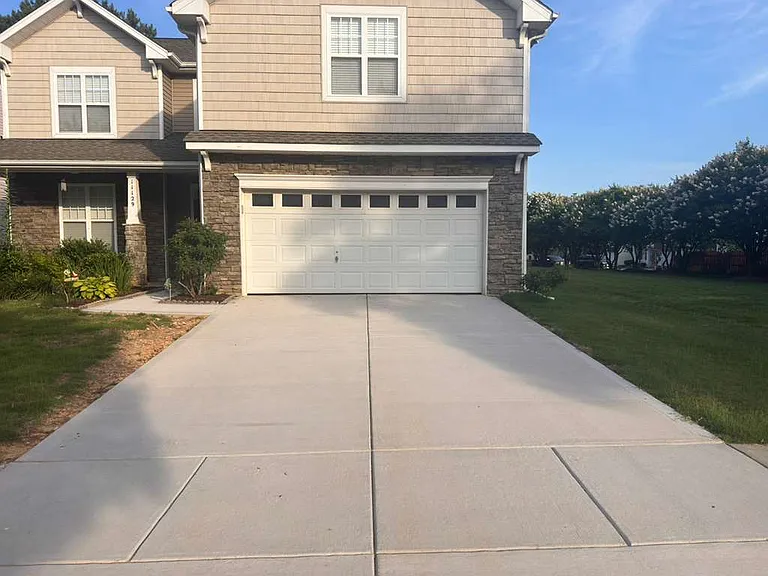 11129 Sedgemoor Ln — Photo 2