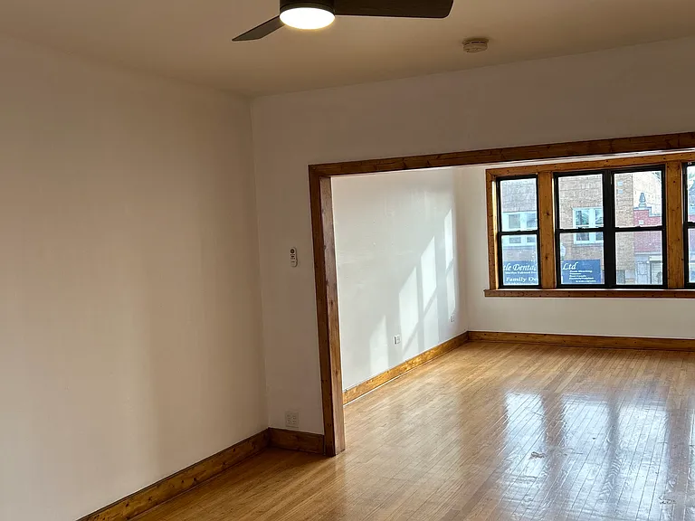 2918 W 63rd St — Photo 12