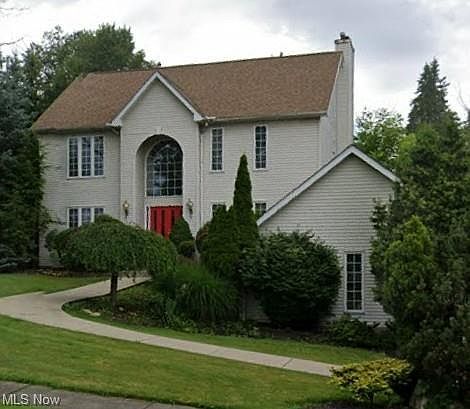 1st image of 880 Wellmon St