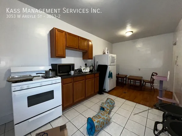 3053 W Argyle St APT 2, Chicago, IL 60625