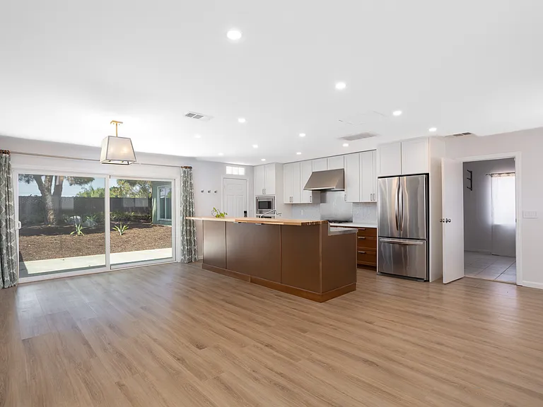 4742 Seaford Pl — Photo 15