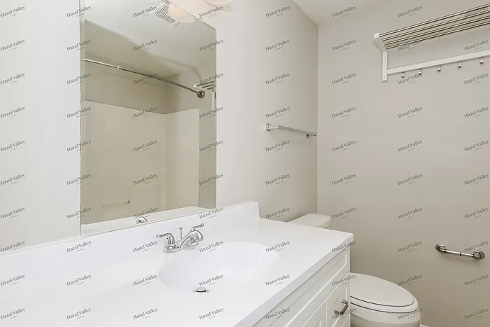 6091 Parrington Dr — Photo 7