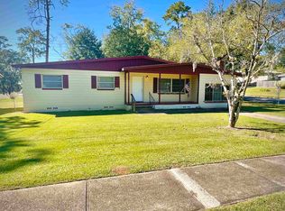 402 Fairbanks Dr, Tallahassee, FL 32304