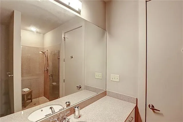840 Tchoupitoulas St #201 — Photo 16