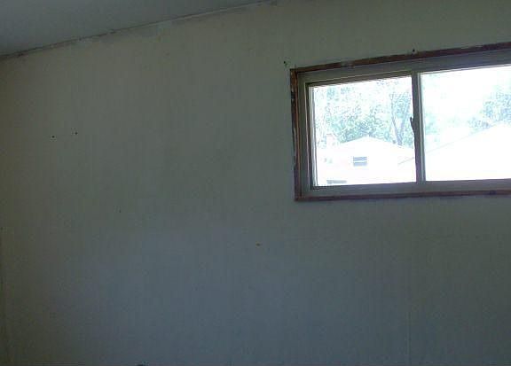 3rd image of 818 East Dr