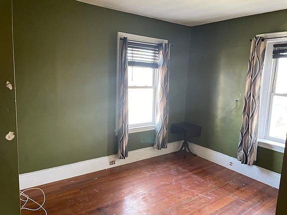 2nd image of 161 Grandview Ave #2F