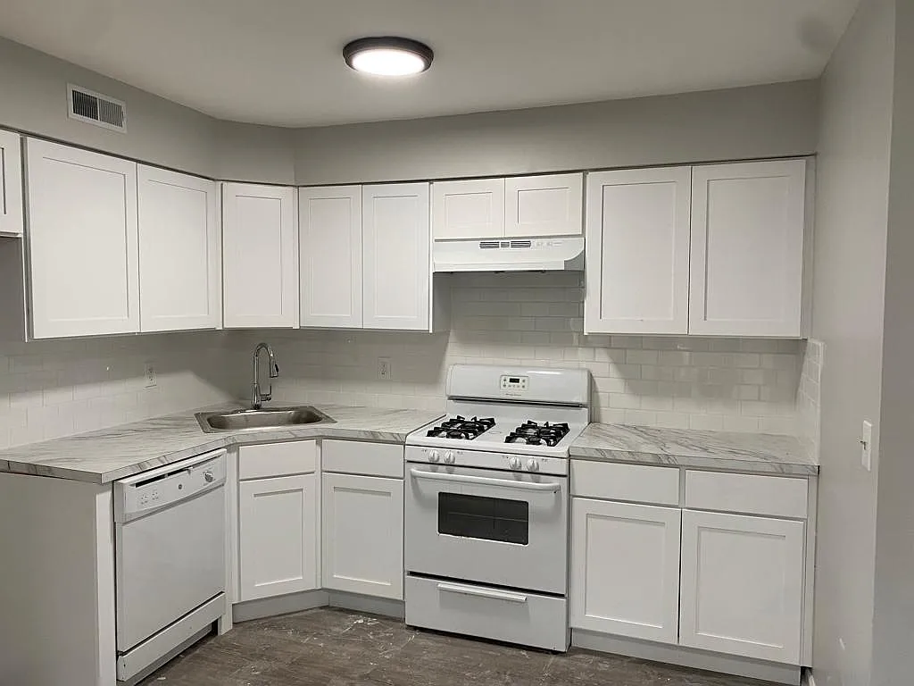 Building Photo - 716 Lady Slipper Ct