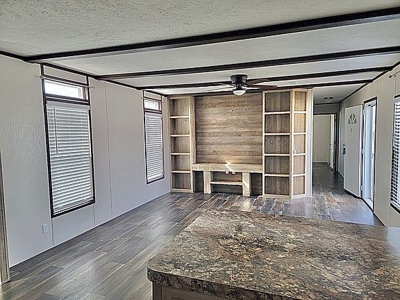 4th image of 7151 Woodlake Pkwy #327
