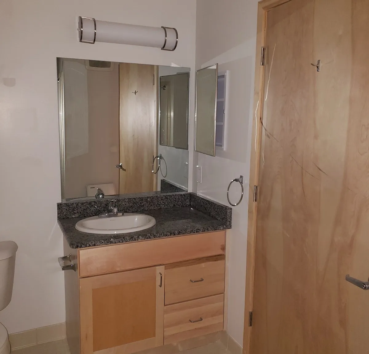 Studio, 318 sqft, $1,025 — Photo 4