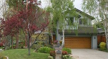 1st image of 601 Birchwood Ct