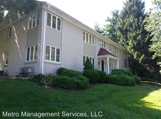 4108 Stoneview Dr APT 4, Louisville, KY 40207