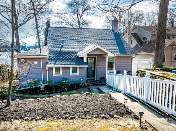 93 Fox Hill Rd, Denville, NJ 07834