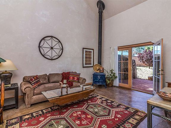 4th image of 1211B Agua Fria St