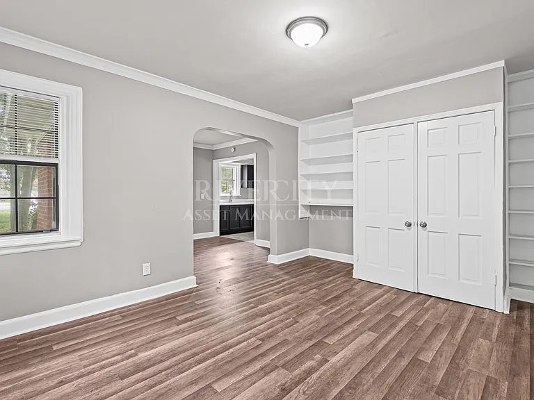 4051 Auburn Rd — Photo 8