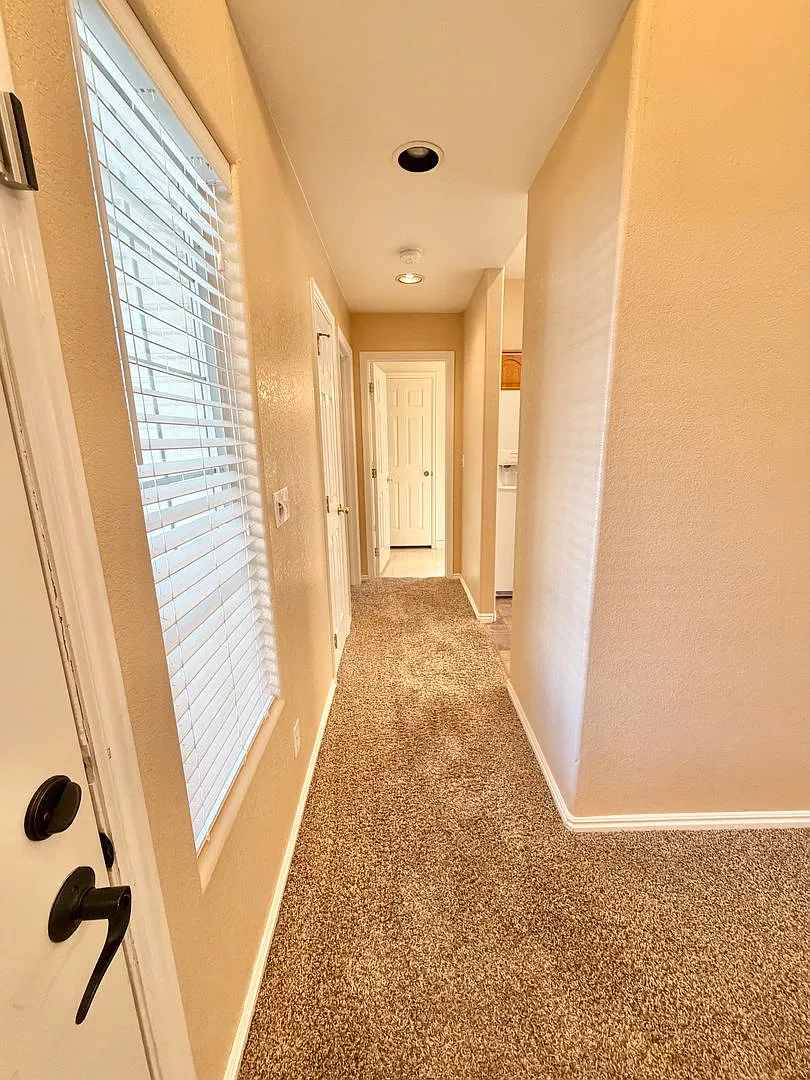 2 Bedroom home near Shadow Mountain Park! — Photo 4
