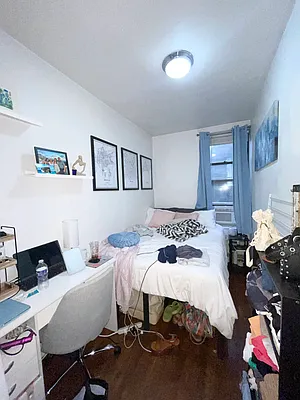 Rented by E Realty International Corp | media 2