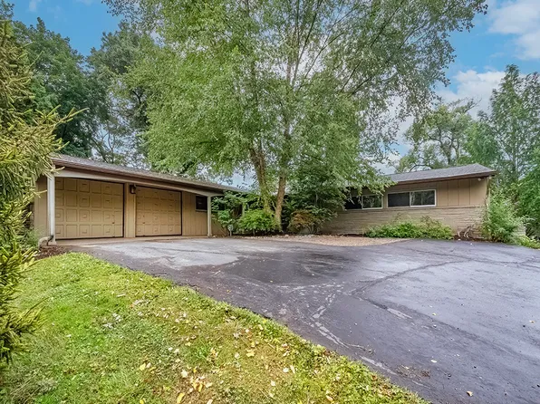 2636 Sample Rd, Allison Park, PA 15101