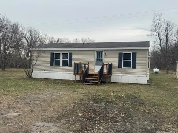 3350 E Fox Dr, Grant, MI 49327