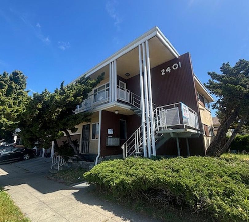 1st image of 2401 Bartlett St #D