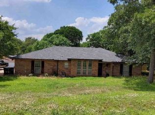 517 Shady Oaks Trl, Burleson, TX 76028