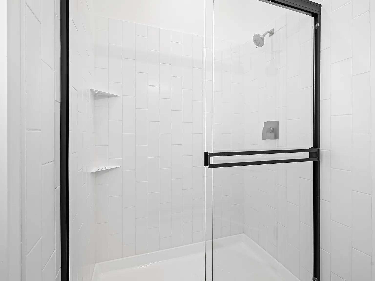 1 bed, 705 sqft, $1,550 — Photo 4