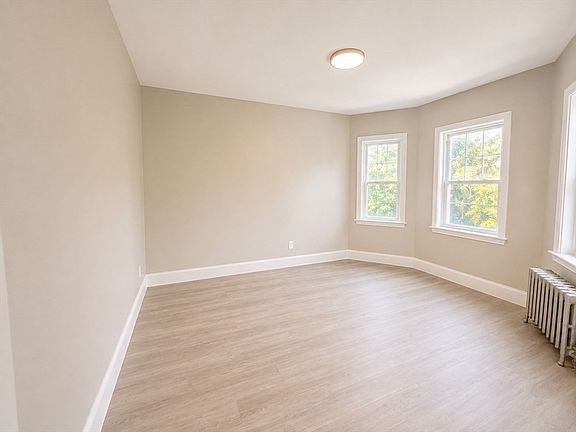 2nd image of 22 Fernboro St