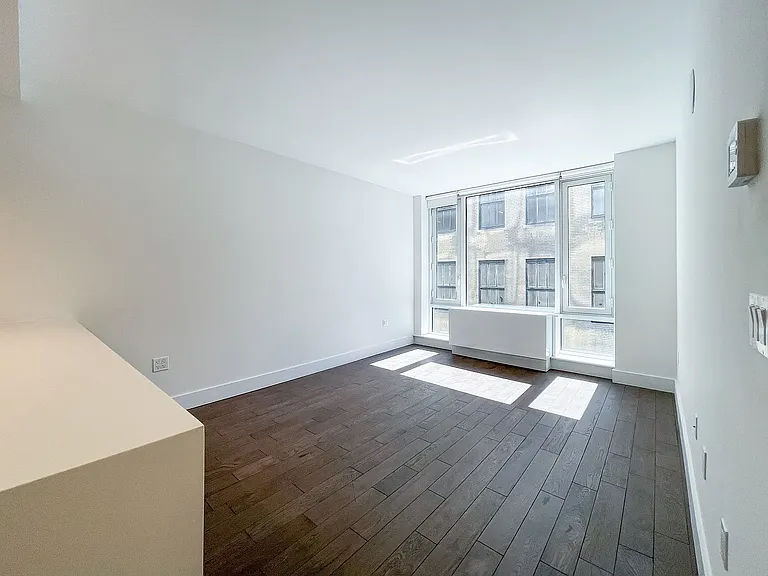 145 Madison Ave #14B — Photo 3