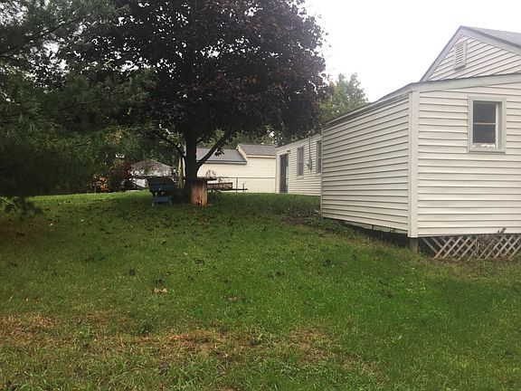 3rd image of 9376 Villa Crest Dr