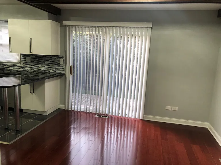 215 Stafford Dr — Photo 8