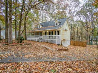 127 Elizabeth Pl, Hiram, GA 30141